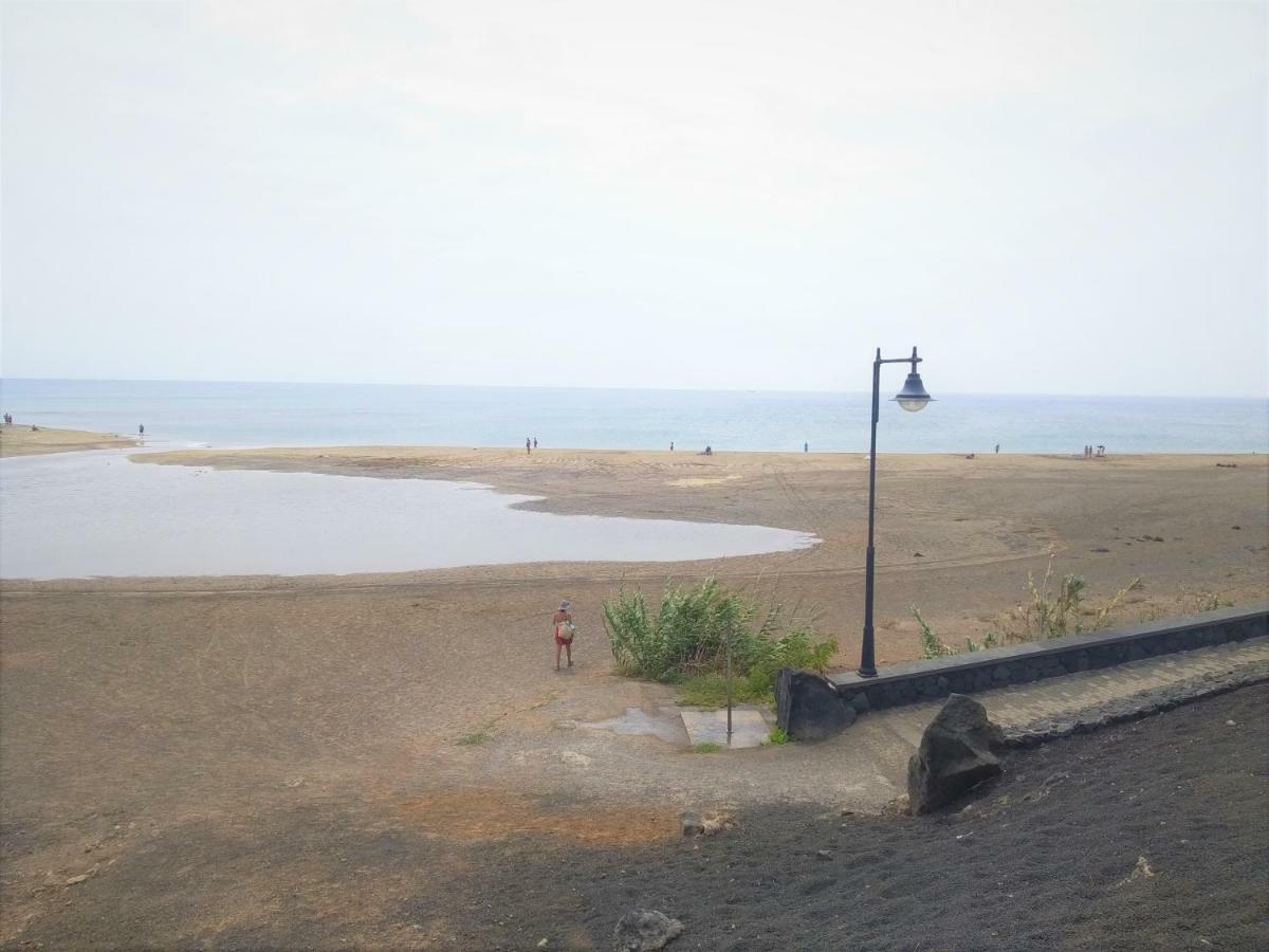 Apartamento Arena Y Sal Playa Honda  Bagian luar foto